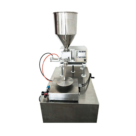 Cake coating machine