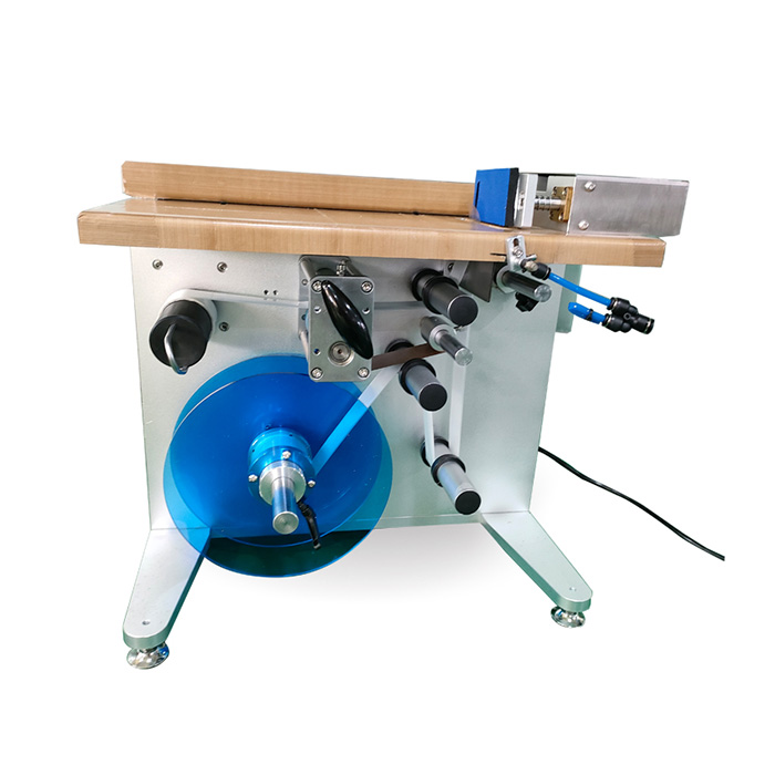 Classification of labeling machines in the machinery industry